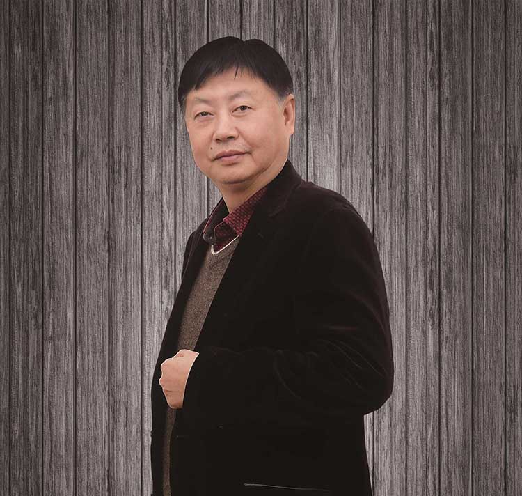 黔酒股䆾董事长张方利